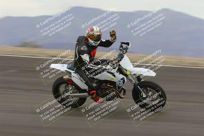 media/Jan-15-2023-SoCal Trackdays (Sun) [[c1237a034a]]/Bowl (1125am)/